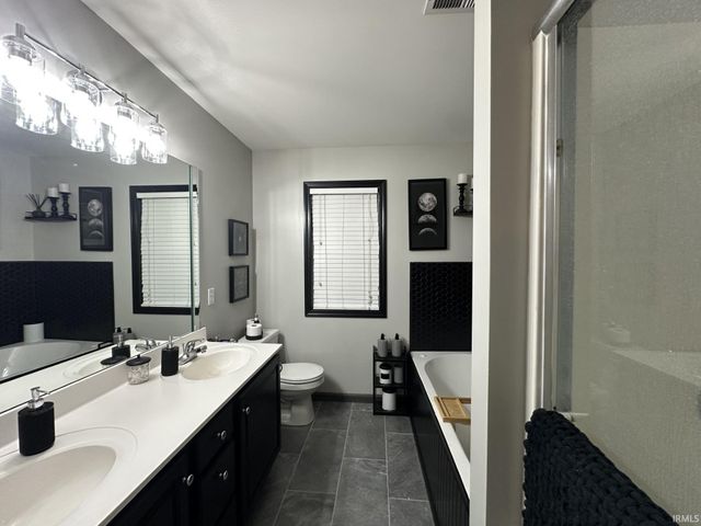 212 Alexandria Drive, Newburgh, IN 47630