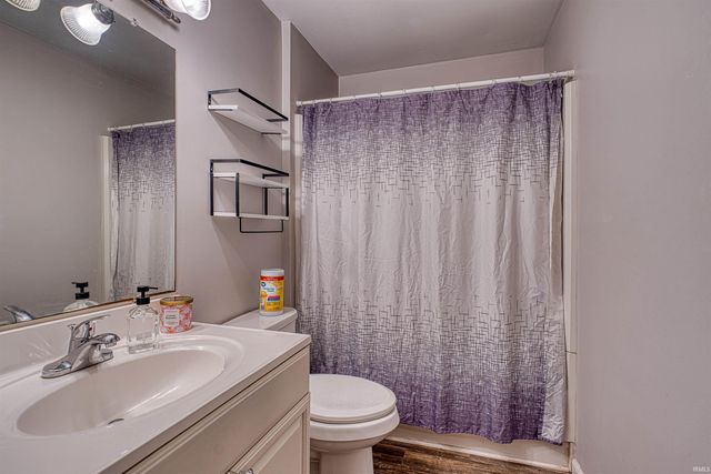 2120 Monroe Avenue, Evansville, IN 47714