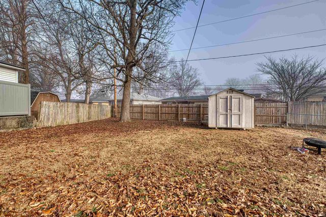 2120 Monroe Avenue, Evansville, IN 47714