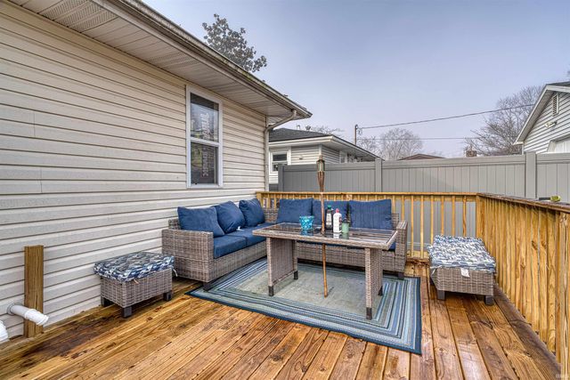 2120 Monroe Avenue, Evansville, IN 47714