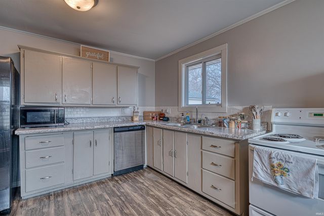 2120 Monroe Avenue, Evansville, IN 47714