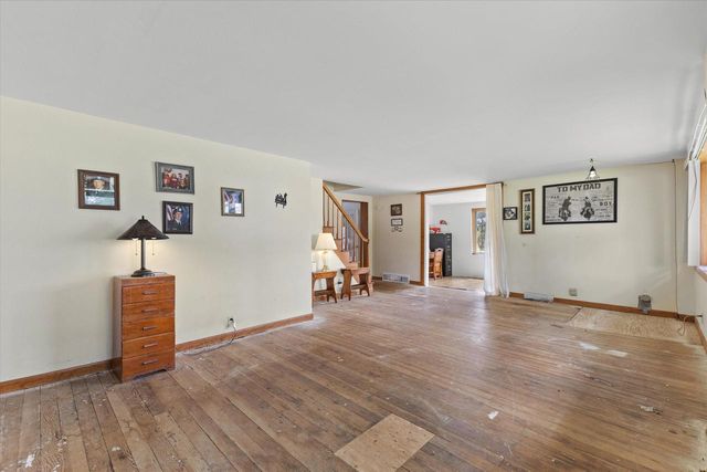 6335 Brever ROAD, Burlington, WI 53105