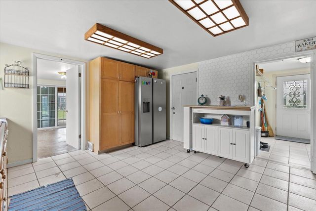 6335 Brever ROAD, Burlington, WI 53105