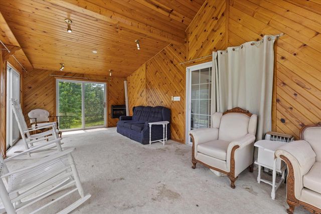 6335 Brever ROAD, Burlington, WI 53105