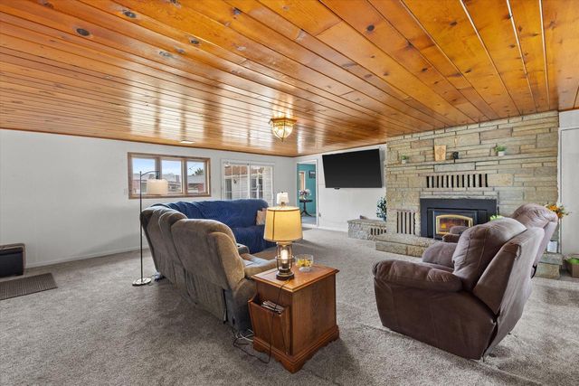 6335 Brever ROAD, Burlington, WI 53105