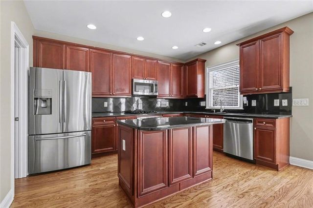 545 Stonebury Drive, Alpharetta, GA 30005