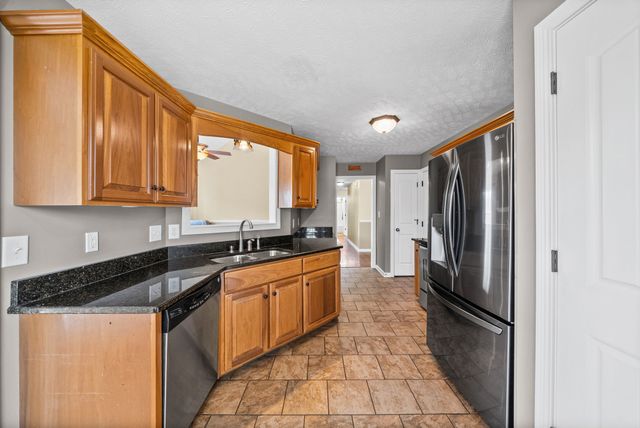 3339 Lylewood Rd, Woodlawn, TN 37191