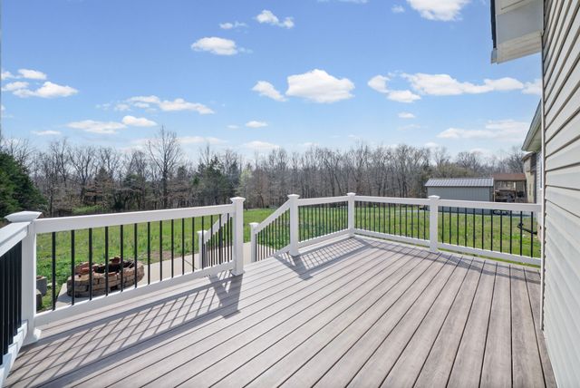 3339 Lylewood Rd, Woodlawn, TN 37191