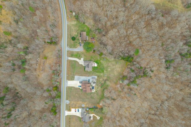 3339 Lylewood Rd, Woodlawn, TN 37191