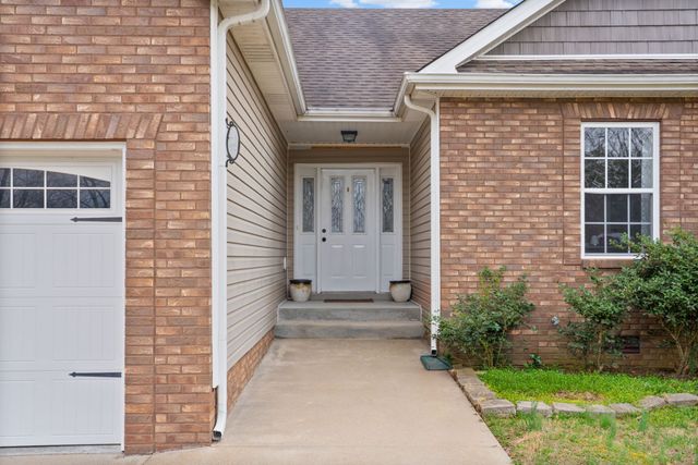 3339 Lylewood Rd, Woodlawn, TN 37191