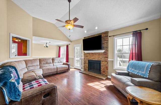 3339 Lylewood Rd, Woodlawn, TN 37191