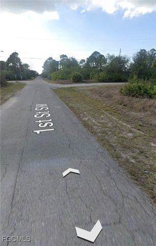 52 Gene AVE S, Lehigh Acres, FL 33976