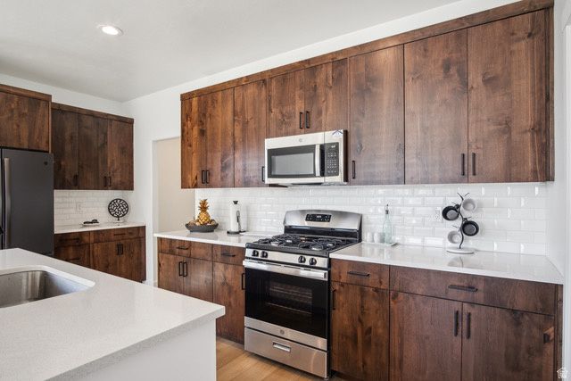 975 S 950 W, American Fork, UT 84003