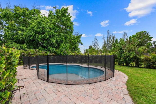 16931 93rd Road N, Loxahatchee, FL 33470