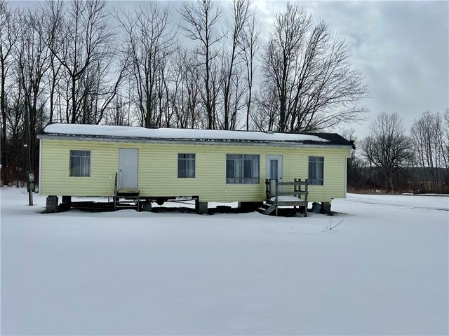 8208 Walnut Road, Wolcott, NY 14590