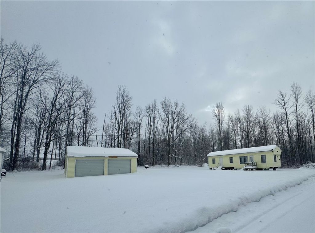 8208 Walnut Road, Wolcott, NY 14590