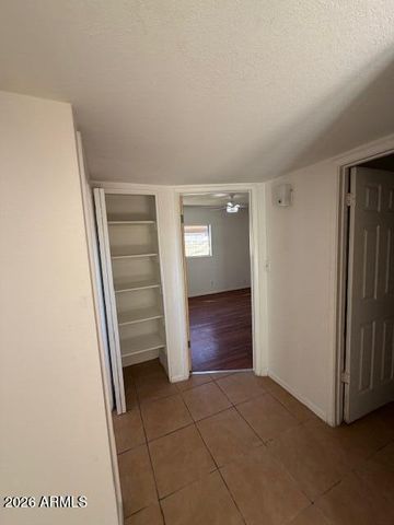 8101 N 31st Drive, Phoenix, AZ 85051