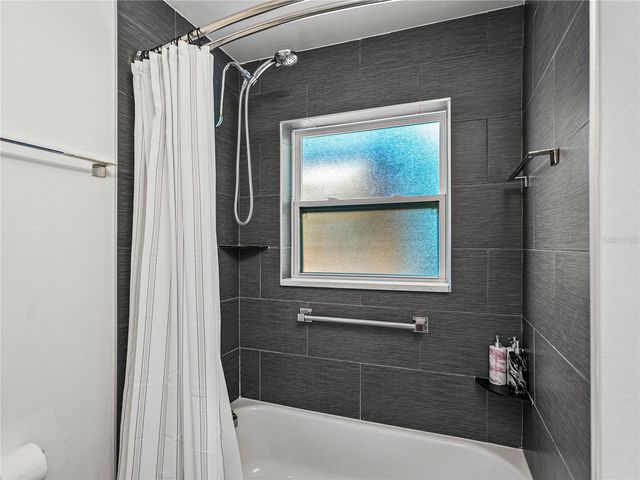 7125 S SHORE DRIVE S, South Pasadena, FL 33707