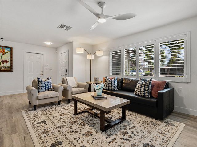 7125 S SHORE DRIVE S, South Pasadena, FL 33707