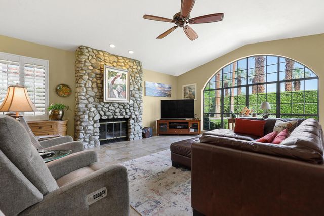 72550 Greenbriar Lane, Palm Desert, CA 92260