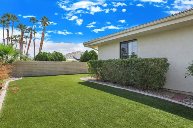 72550 Greenbriar Lane, Palm Desert, CA 92260