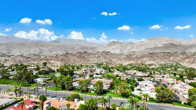 72550 Greenbriar Lane, Palm Desert, CA 92260