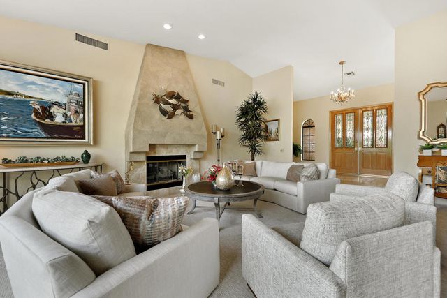 72550 Greenbriar Lane, Palm Desert, CA 92260