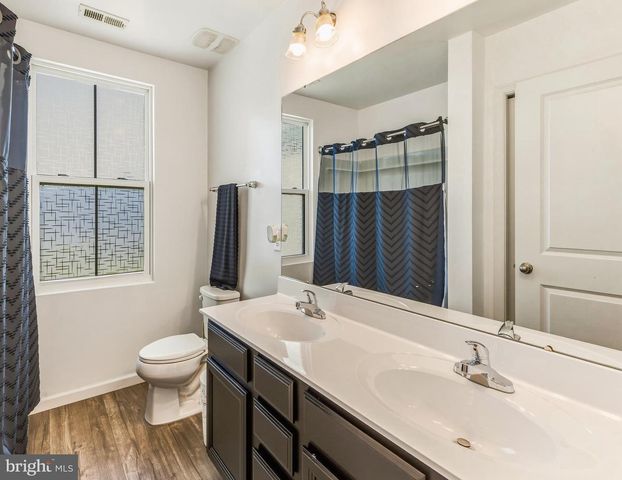 109 CARISSA LN, Sicklerville, NJ 08081
