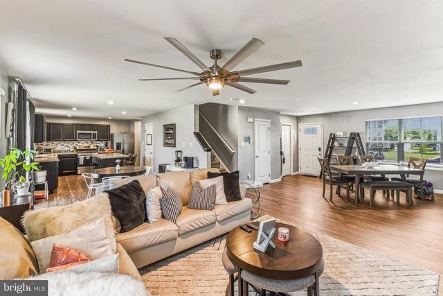 109 CARISSA LN, Sicklerville, NJ 08081