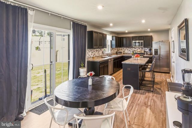 109 CARISSA LN, Sicklerville, NJ 08081