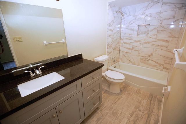 1370 Country Place Drive, Houston, TX 77079