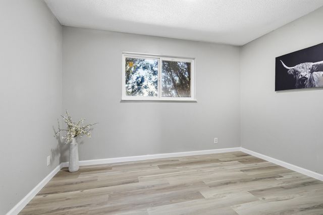 1608 Towner Avenue NW, Albuquerque, NM 87104