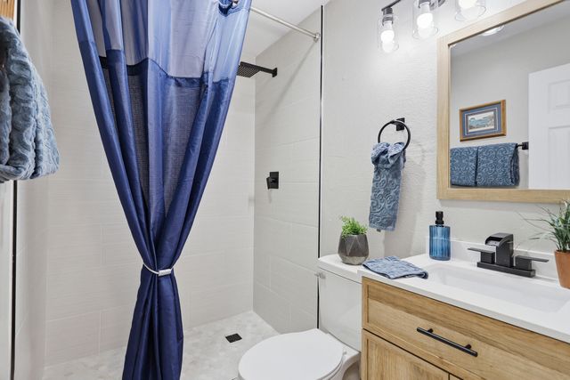 1608 Towner Avenue NW, Albuquerque, NM 87104