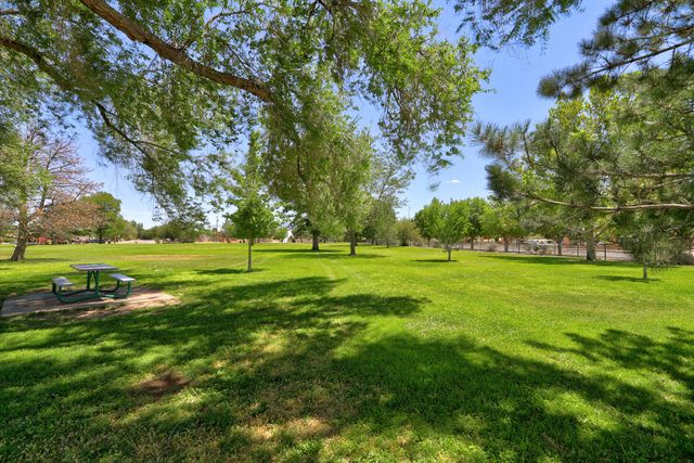 1608 Towner Avenue NW, Albuquerque, NM 87104