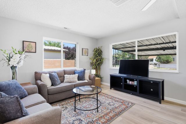 1608 Towner Avenue NW, Albuquerque, NM 87104