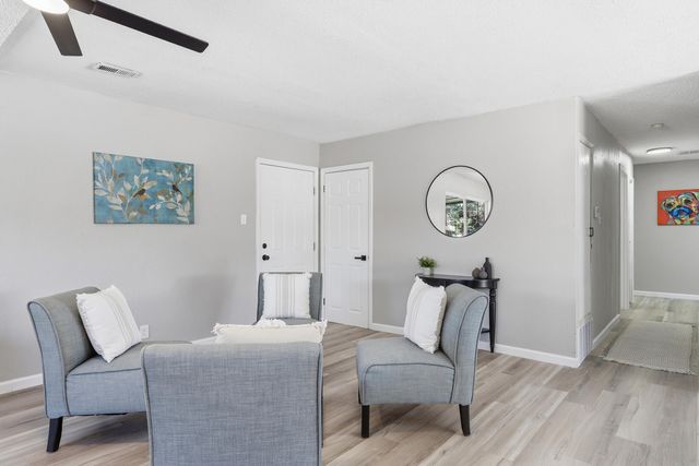 1608 Towner Avenue NW, Albuquerque, NM 87104