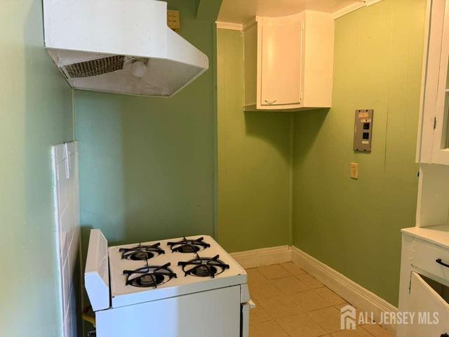 231 Myrtle Avenue, Irvington, NJ 07111