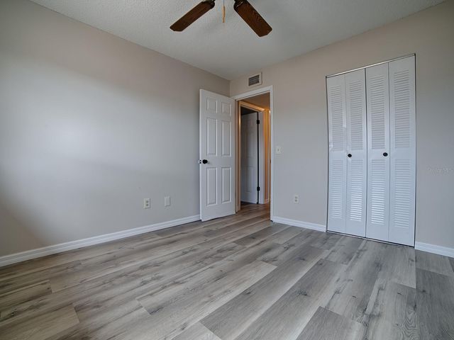 488 W ROSEWOOD LANE 488, Tavares, FL 32778