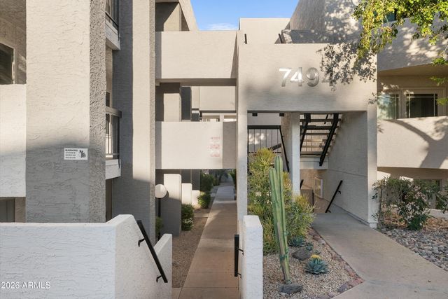 7494 E Earll Drive Apt 217, Scottsdale, AZ 85251