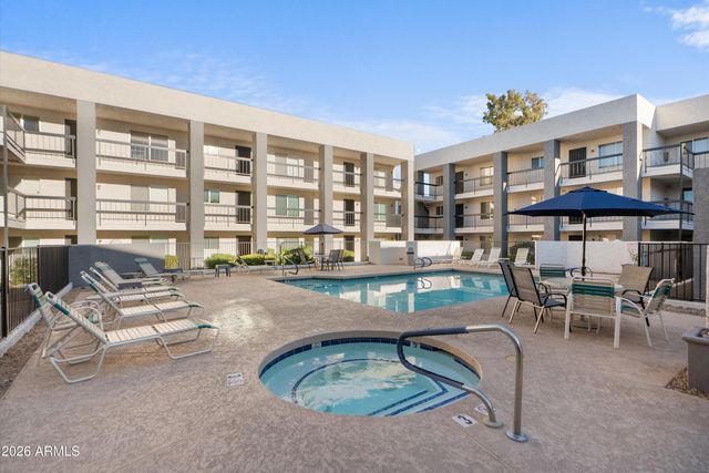 7494 E Earll Drive Apt 217, Scottsdale, AZ 85251