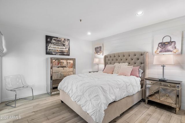 7494 E Earll Drive Apt 217, Scottsdale, AZ 85251