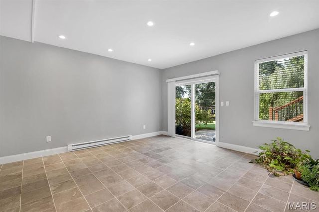 1016 Gardenbridge Place, St Charles, MO 63303