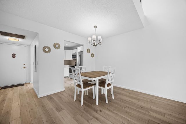 2671 Boundbrook Boulevard 125, Palm Springs, FL 33406