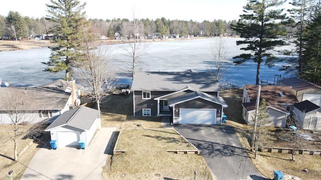 3388 Pinecrest Drive, Gladwin, MI 48624