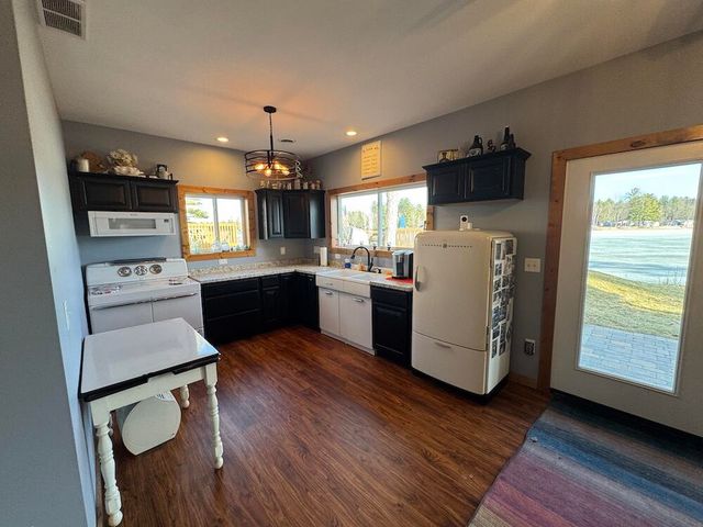 3388 Pinecrest Drive, Gladwin, MI 48624