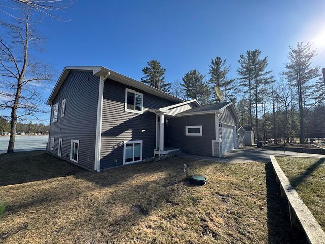 3388 Pinecrest Drive, Gladwin, MI 48624