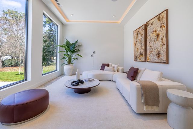 360 Timber Terrace Road, Houston, TX 77024