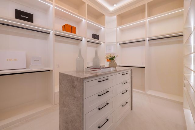 360 Timber Terrace Road, Houston, TX 77024