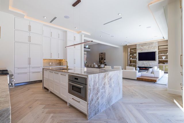 360 Timber Terrace Road, Houston, TX 77024