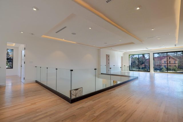 360 Timber Terrace Road, Houston, TX 77024